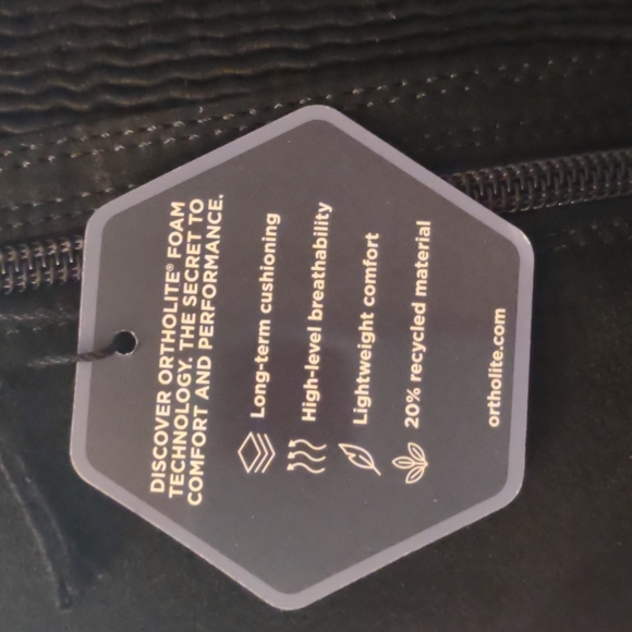 Woman's 7.5 Boots - Picture 4 of 5